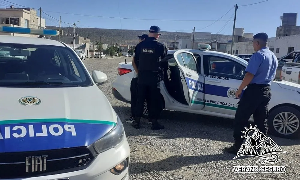 Detenido por romper vidrios de una casa
