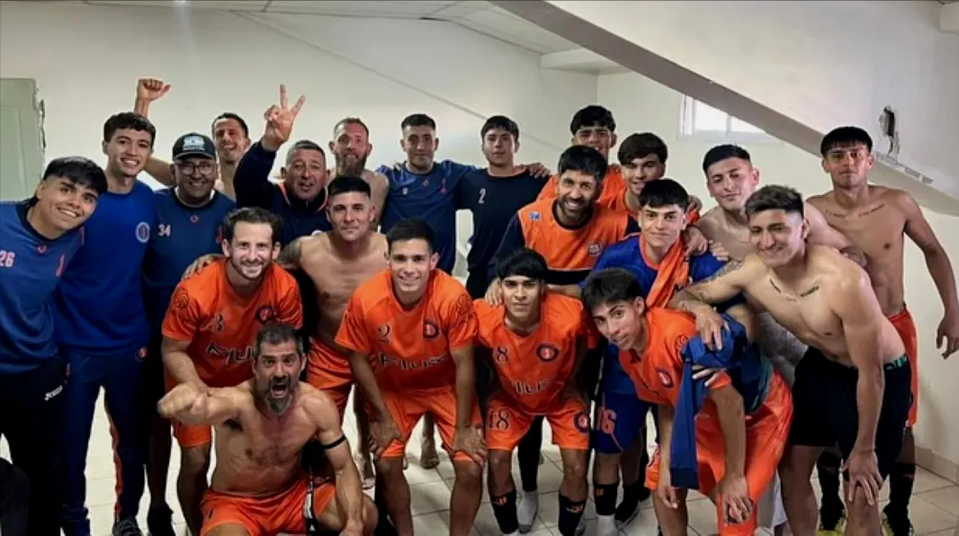 J.J. Moreno venció a Racing Club 2-0 en el Cayetano Castro