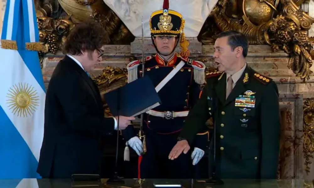 Juró Carlos Presti como ministro de Defensa