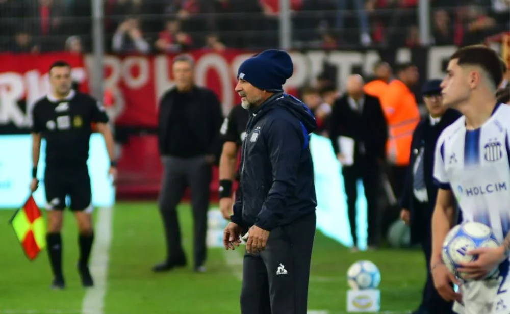 El equipo rosarino aprovechó un penal en el segundo tiempo.