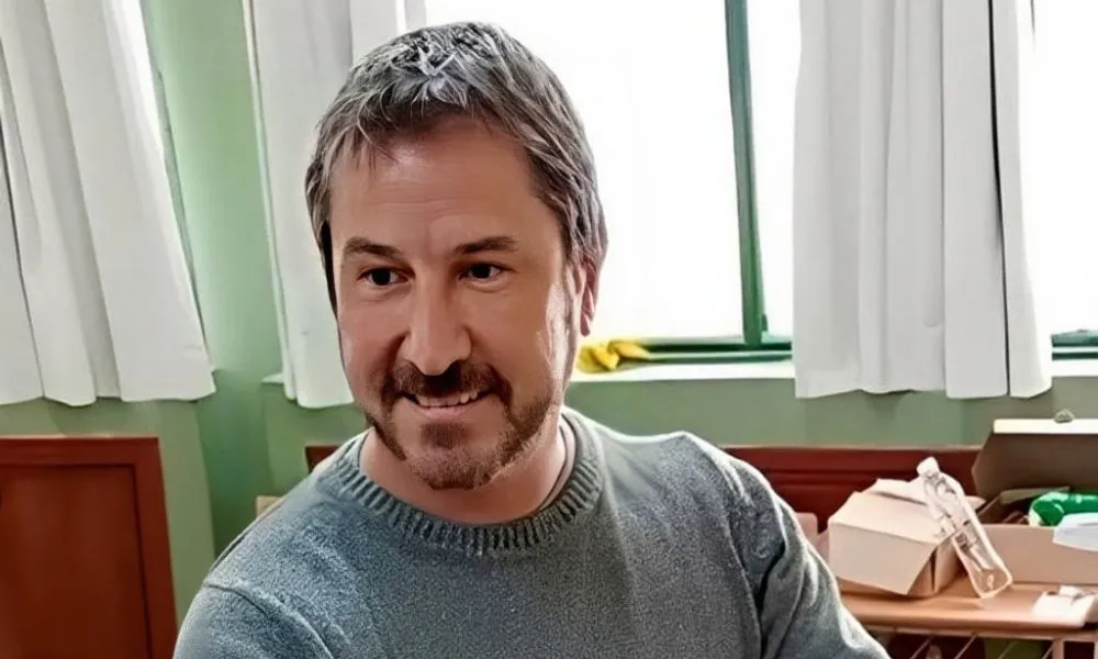 Gerardo Merino votando