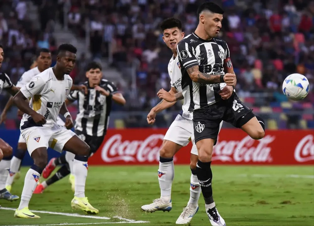 Central Córdoba empató 0-0 ante Liga de Quito