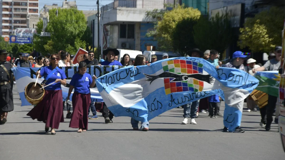Marcha de los Bombos en Trelew