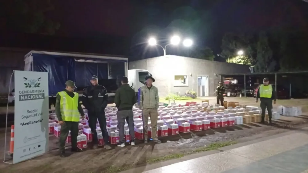 Secuestran casi 100 millones de pesos y mercadería en un operativo sobre la Ruta 11