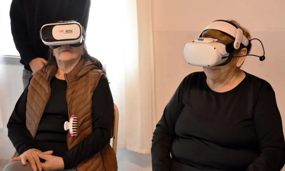 Abuelos de 'Caminito' experimentaron la realidad virtual