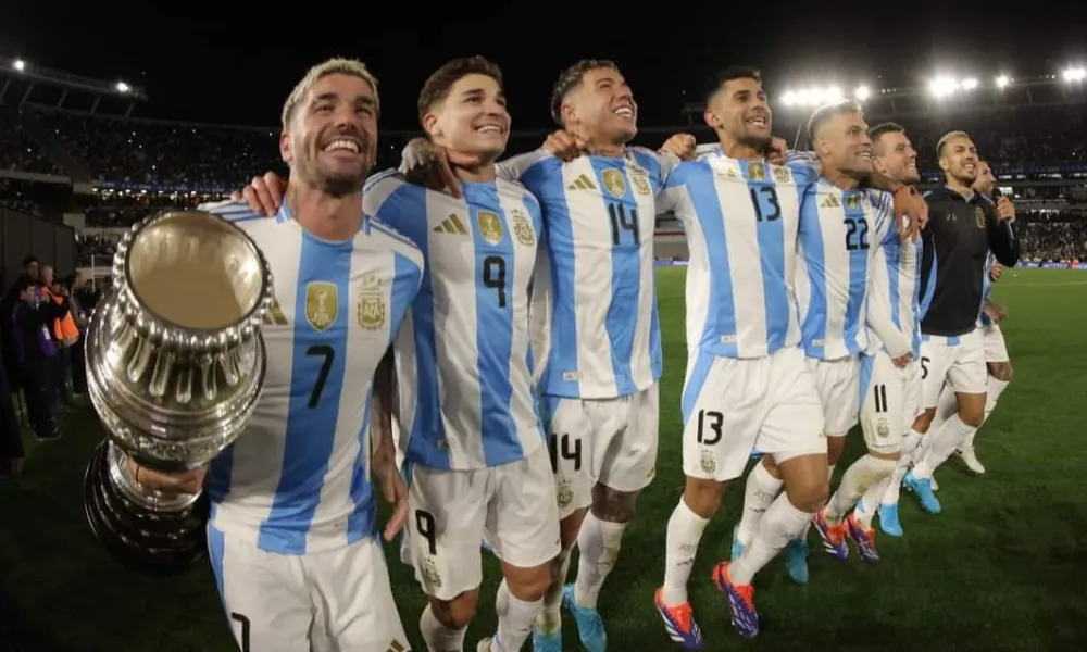 La Selección Argentina se mantiene primera