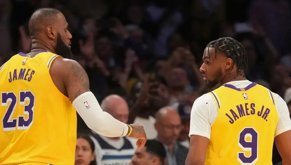 skysports-lebron-james-bronny-james_6724925_11zon_11zon