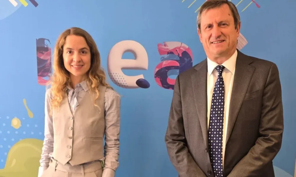 Luciana Paoletti, directora Ejecutiva, y Santiago Mignone presidente.