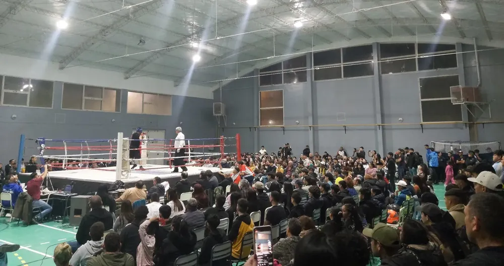 SUM de la Escuela 750 en pleno Festival de Boxeo.