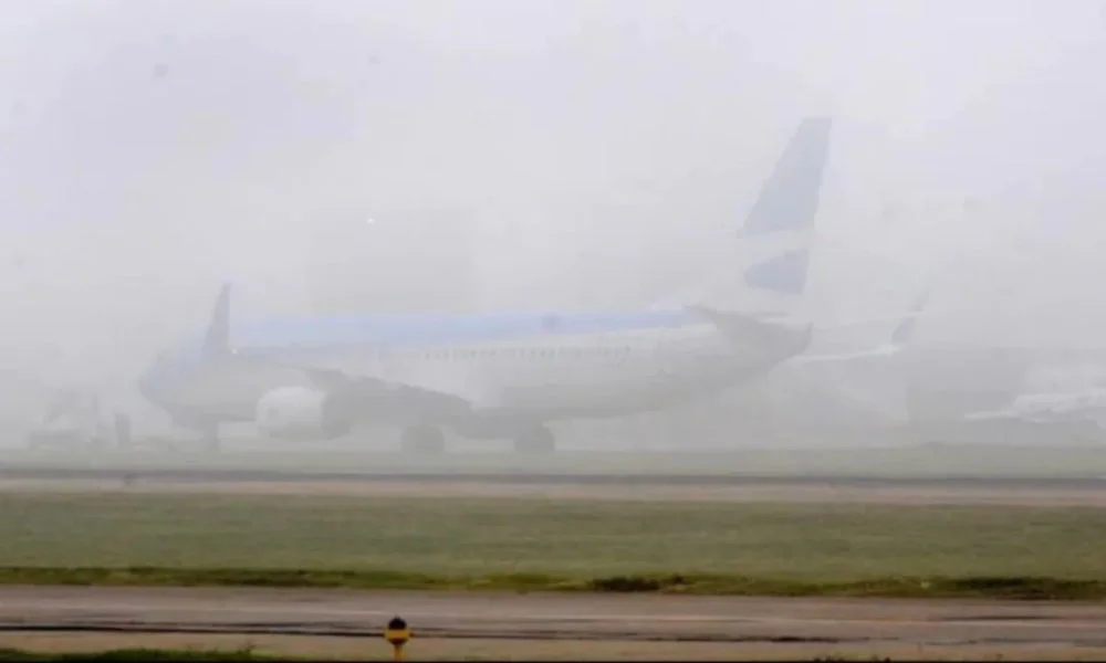 Niebla en Ezeiza. Foto Ámbito