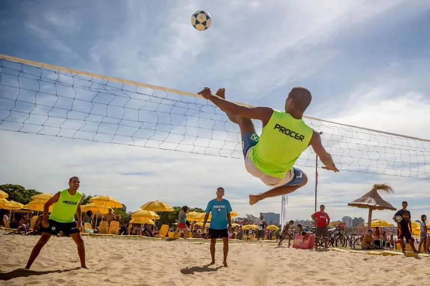 HABRÁ UNA CLÍNICA DE FUTVOLEY EN MADRYN