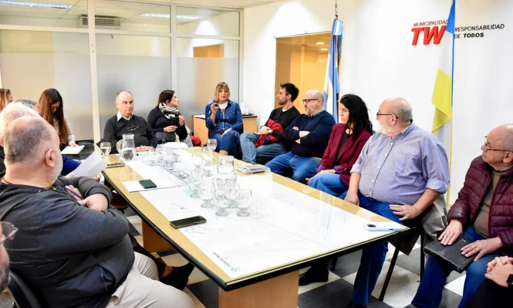 Reunión con hoteleros y el MEF