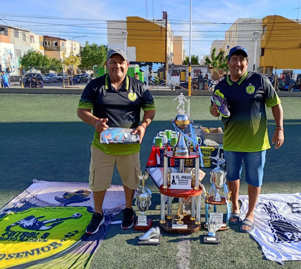 El torneo Senior +40 finalizó con emoción y reconocimiento. 6