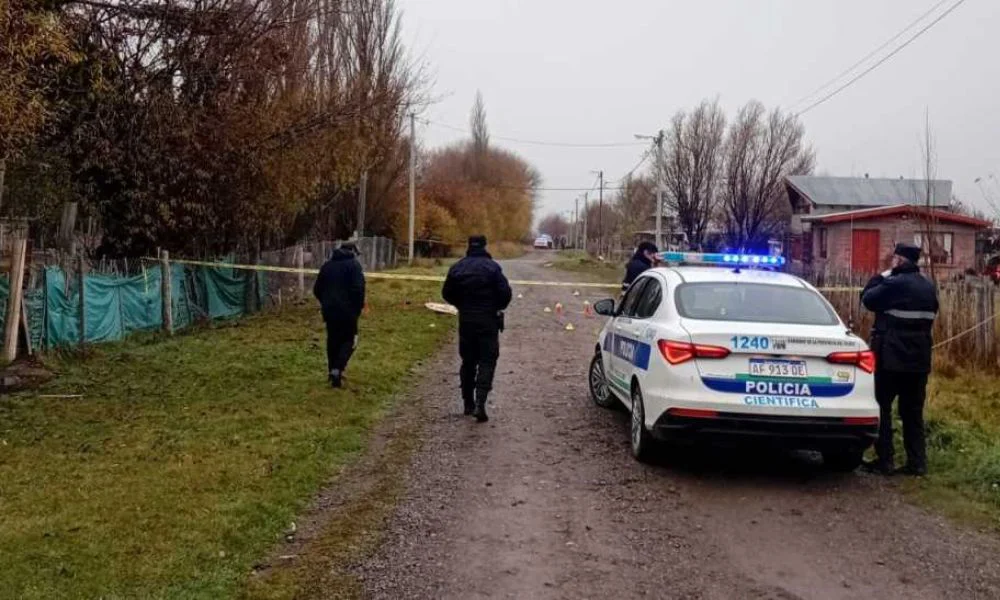 Feroz tiroteo y linchamiento en Aldea Escolar