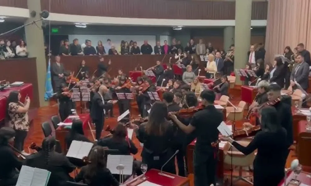 Orquesta del barrio Inta en la Legislatura del Chubut