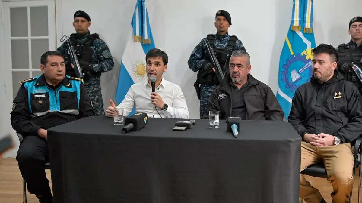 Conferencia sobre operativo antinarcóticos
