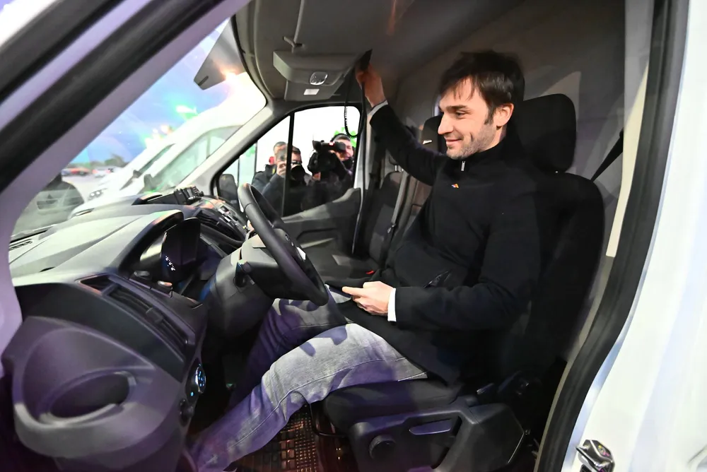 Torres y las nuevas ambulancias