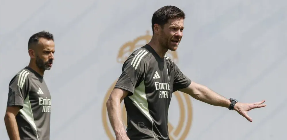 Xabi Alonso dirige su primer partido oficial en Real Madrid ante Al-Hilal