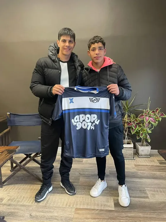 VISITA DE LUJO EN JORGE NEWBERY