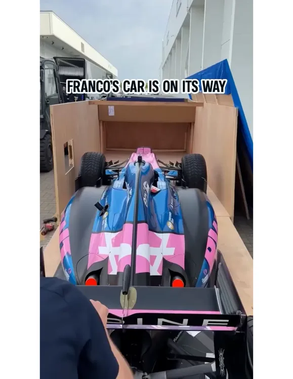 El auto de Colapinto-2