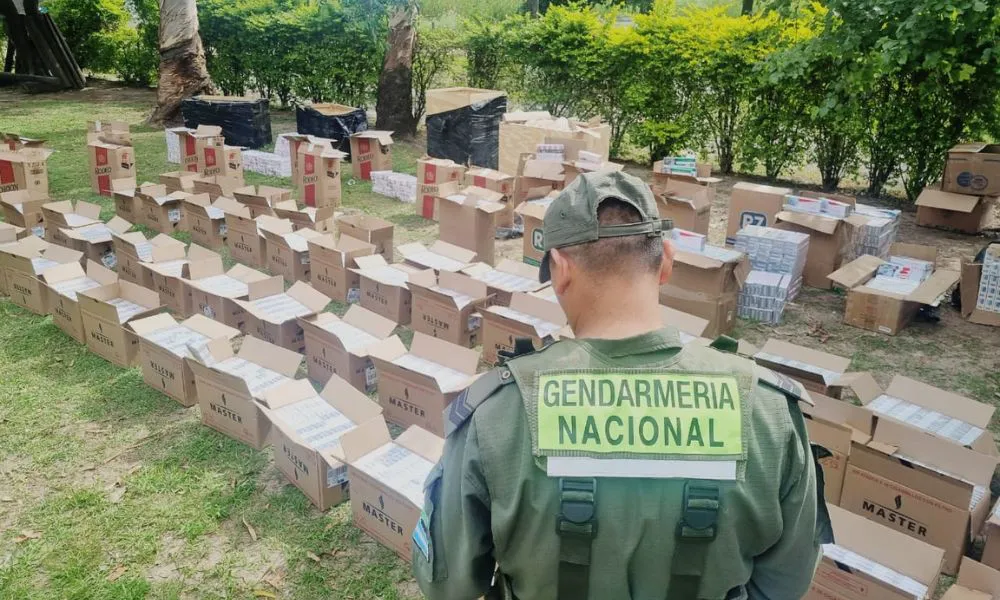 Secuestran más de 147 mil atados de cigarrillos en un operativo