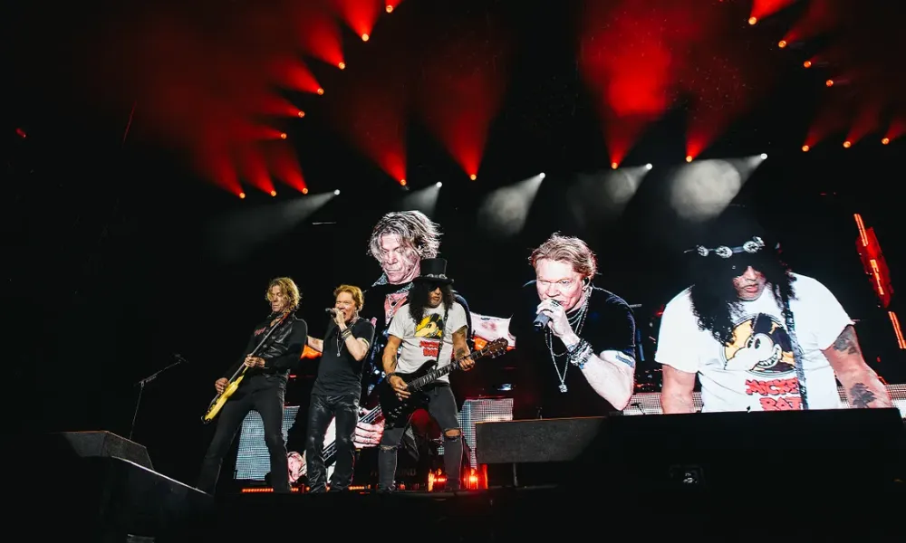 Los Gun s en Huracán