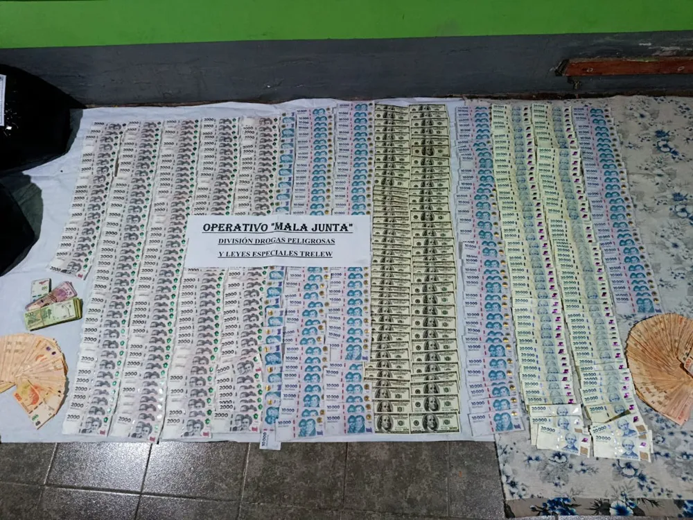 Megaoperativo antidrogas en Trelew