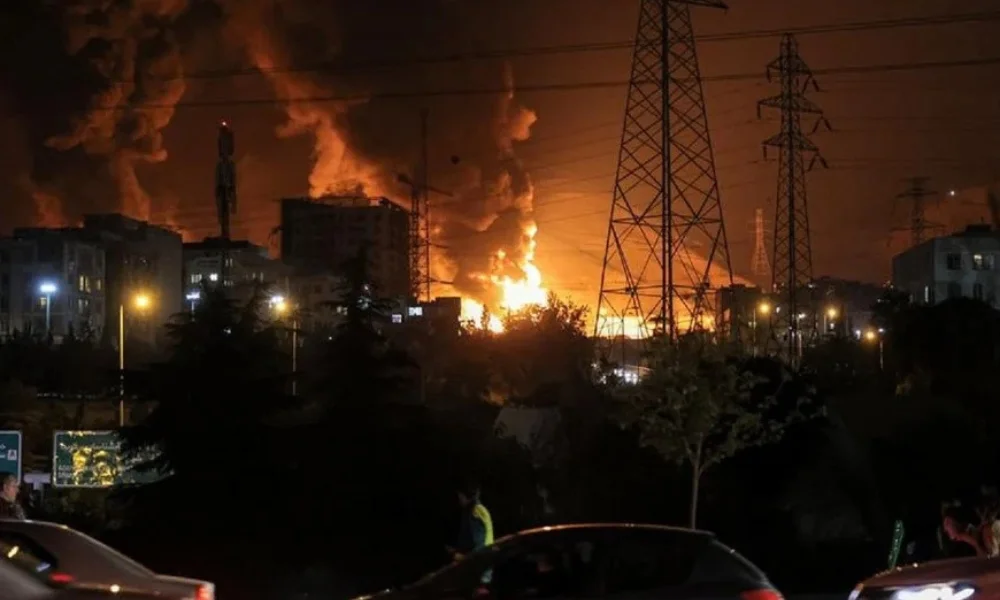 La interrupción coincidió con las primeras explosiones