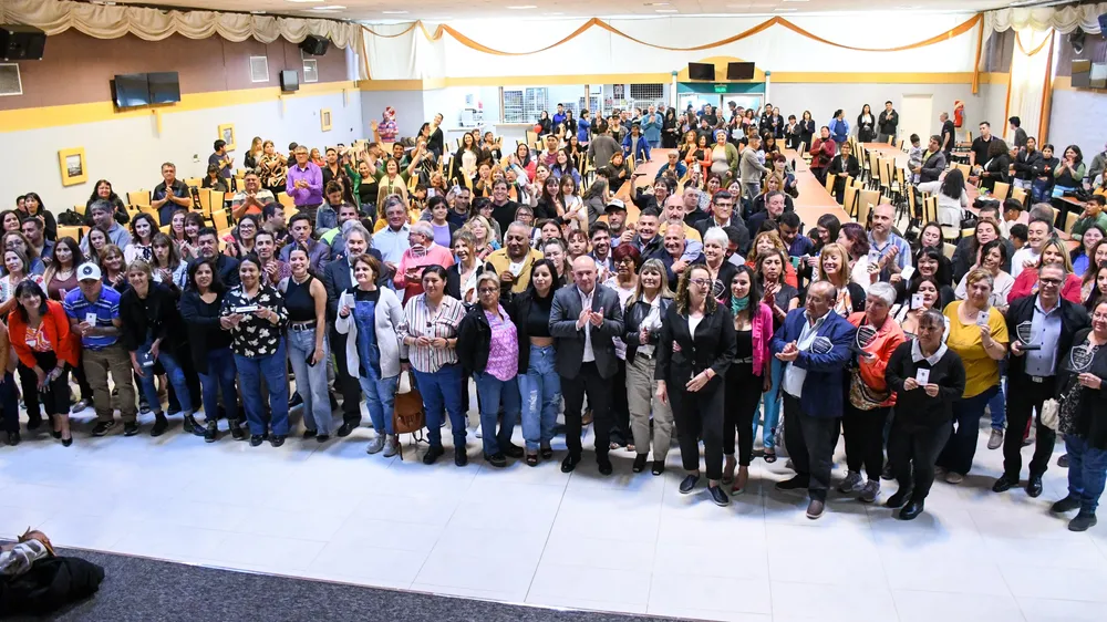 Reconocimiento a trabajadores municipales.