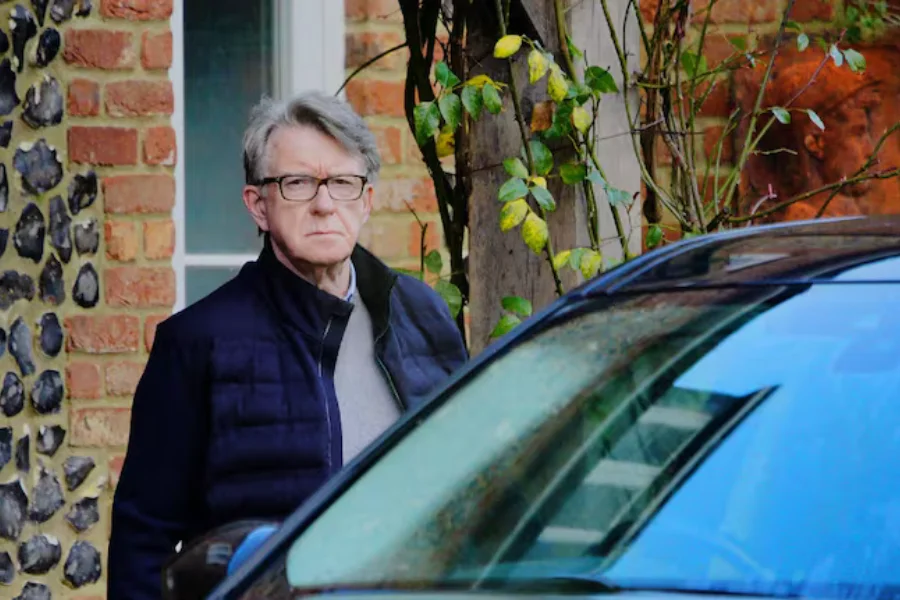 Detuvieron al exembajador en EE.UU. por sus vínculos con Jeffrey Epstein