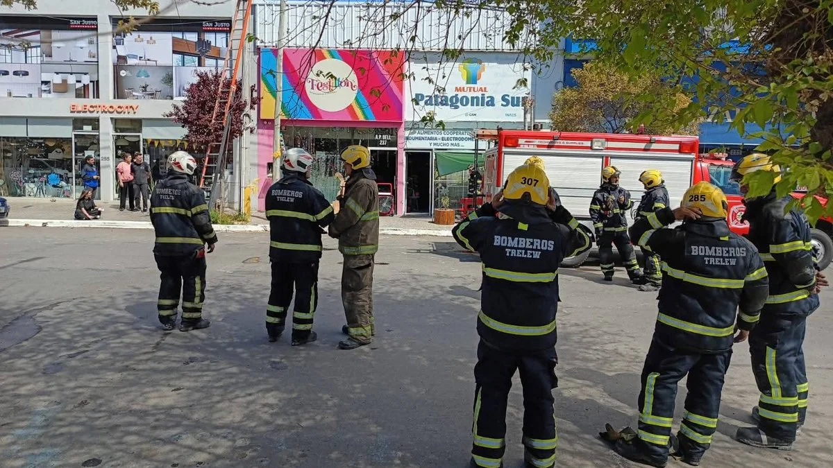 Incendio en local comercial de Trelew