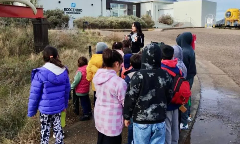 Club de ciencia y tecnología visita el Ecocentro