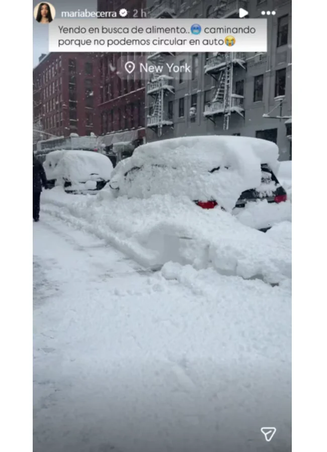 María Becerra quedó en medio de la tormenta de nieve-2