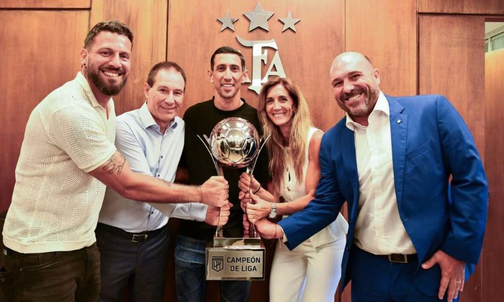 Campeón de Liga. Foto Cadena 3