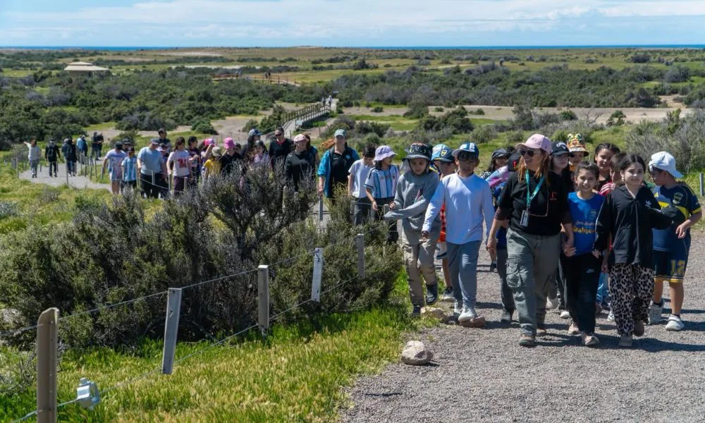 Alumnos en Punta Tombo
