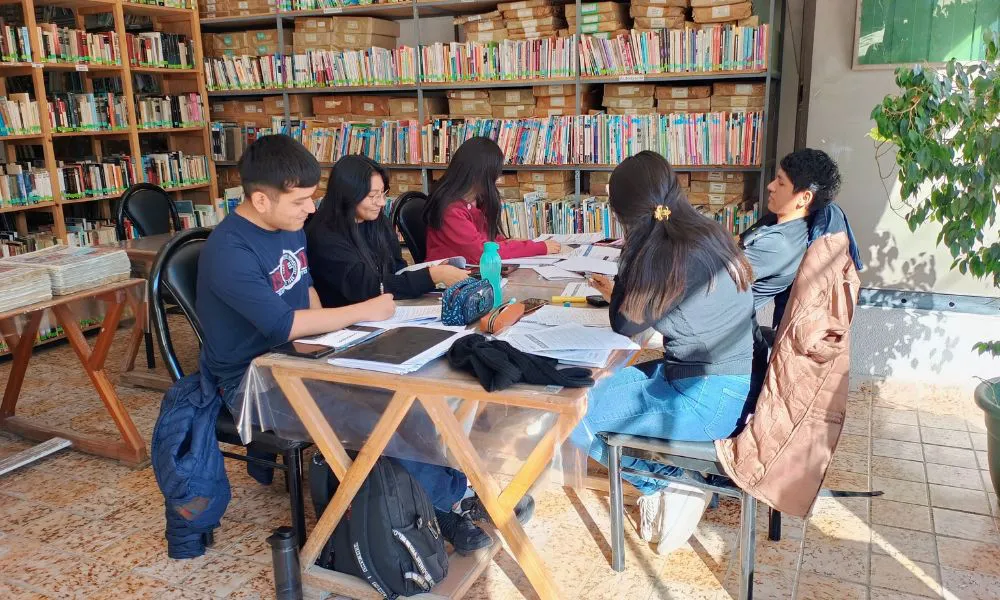 Biblioteca Municipal estudiantes