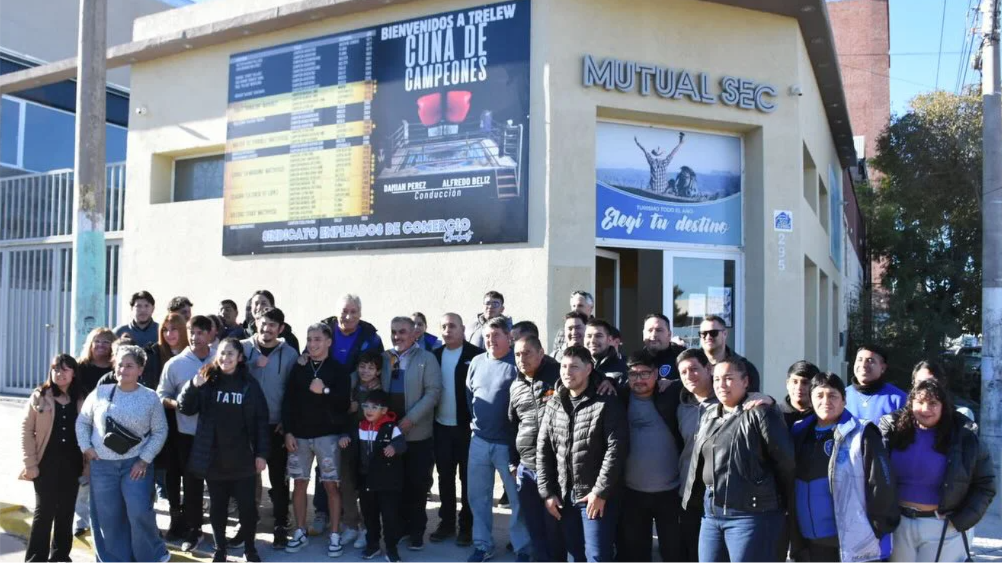 Dirigentes sindicales, entrenadores y referentes del ring participaron de la presentación. 2