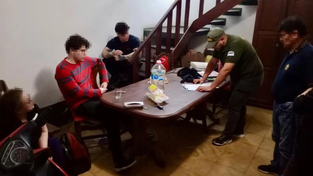 Jóvenes detenidos