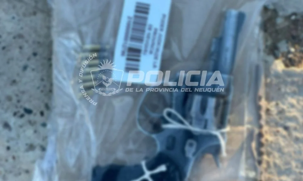 Arma cargada secuestrada