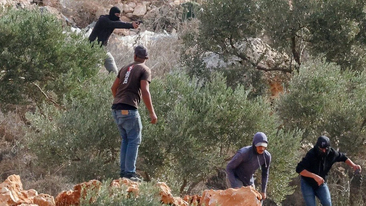Israelies atacan a periodistas y diplomaticos