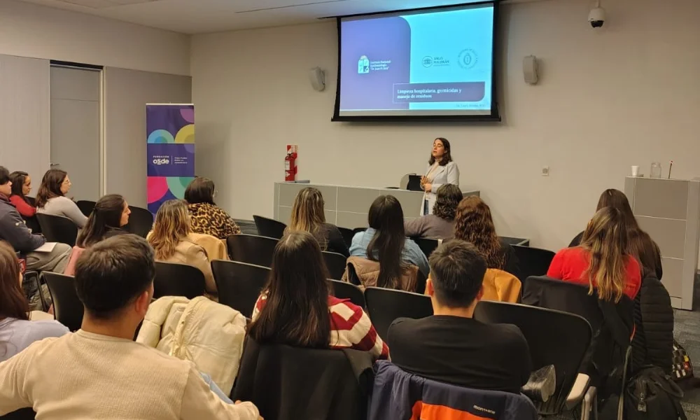 Capacitación sobre Control de Infecciones en Esquel y Comodoro Rivadavia
