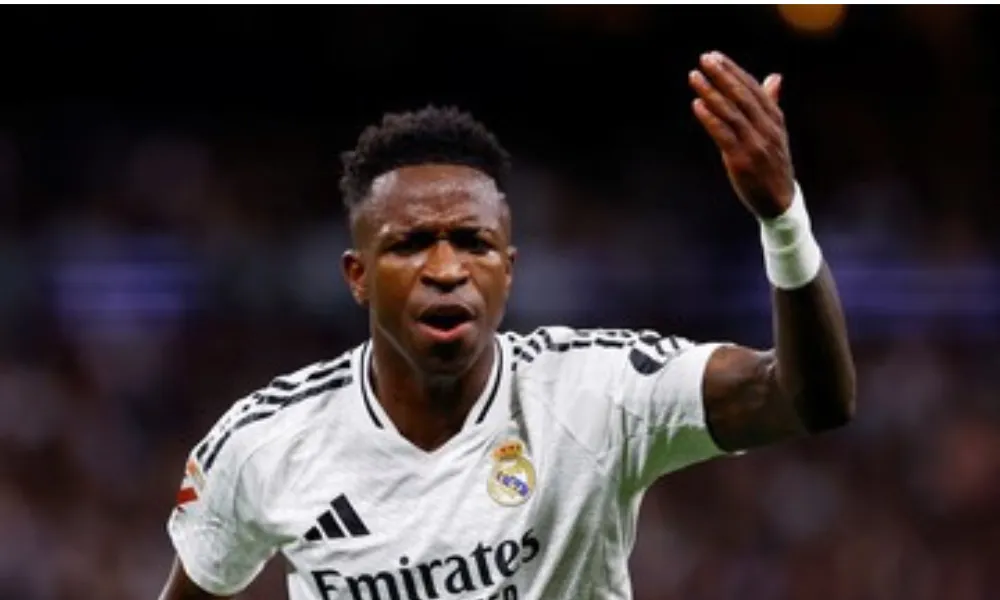 Vinicius no viajó a París 