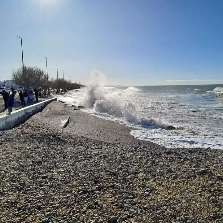 Marejada Playa Unión. foto Bahía Engaño