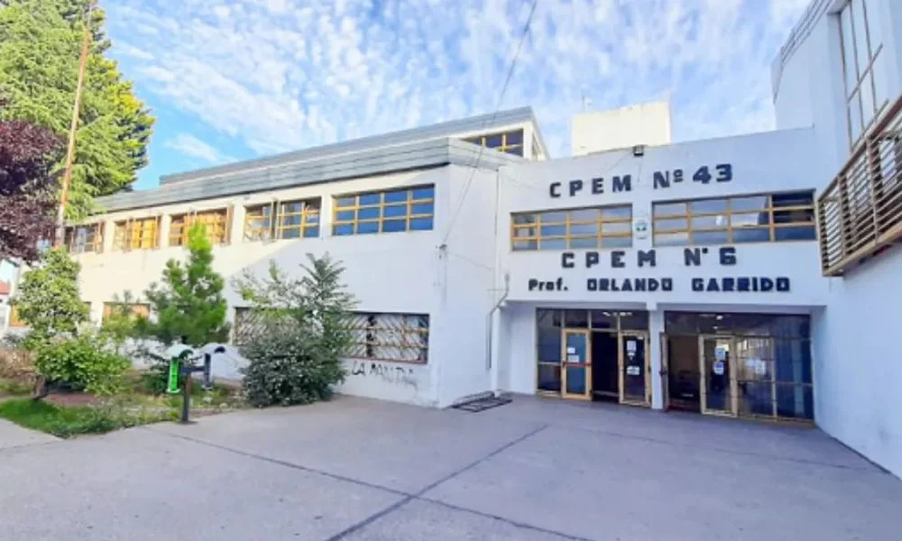 C.P.E.M. N° 6 de Cutral Co. Foto LM Neuquén