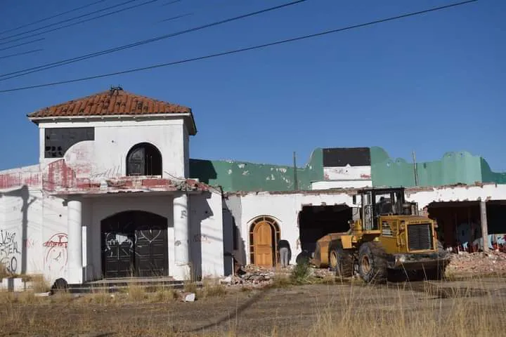 Demolición de"La Recova"