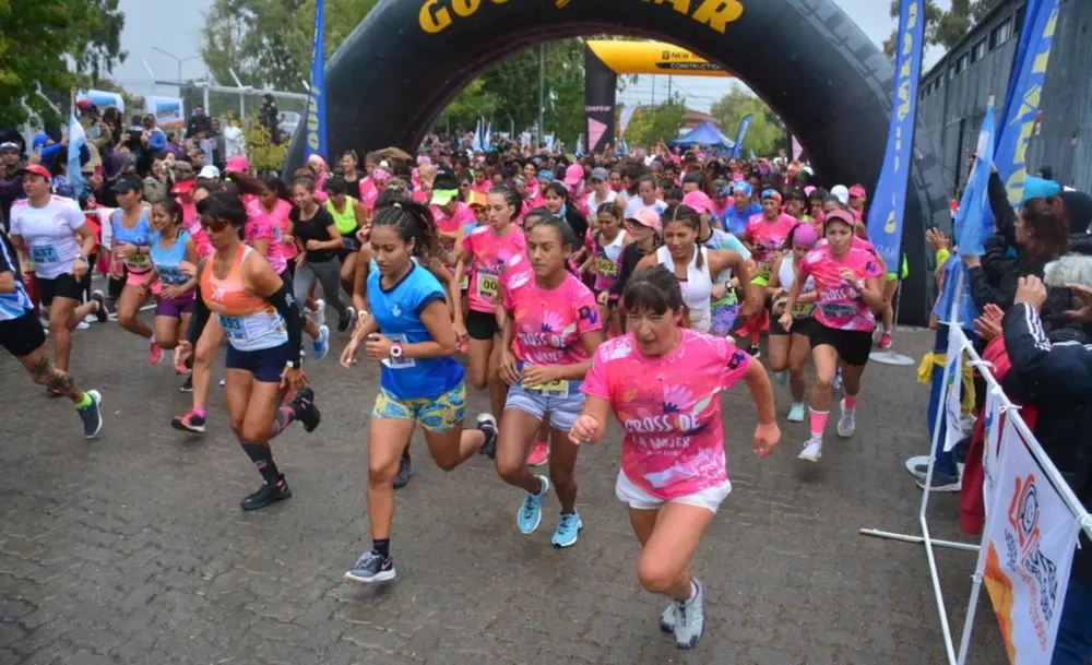 EL 24 de marzo, cross de la mujer en Gaiman