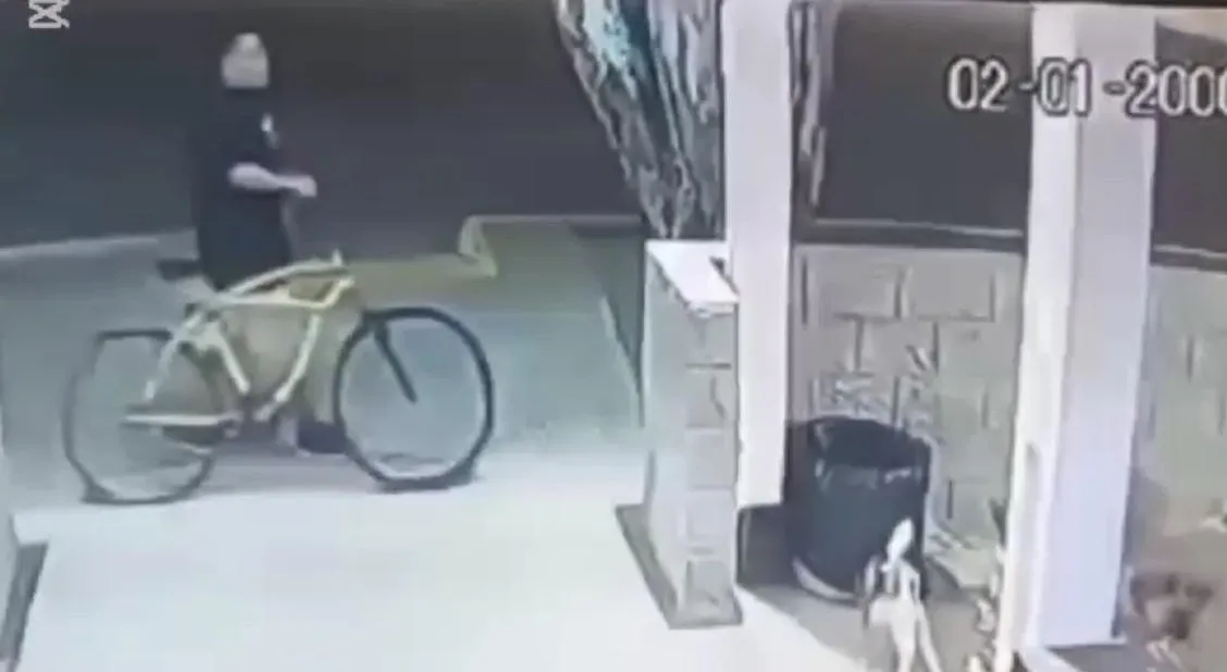 CICLISTA PROFUGO