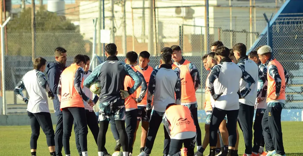 La Banda visita a Sol de Mayo en un duelo de urgencias