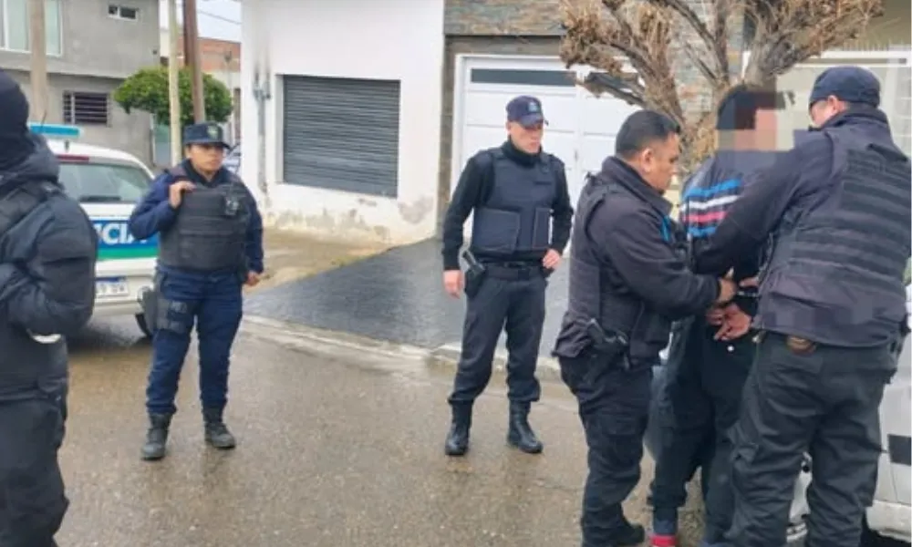 Detenido por destrozar una vivienda