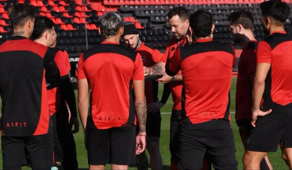 Newell’s recibe a Barracas Central este viernes a las 19